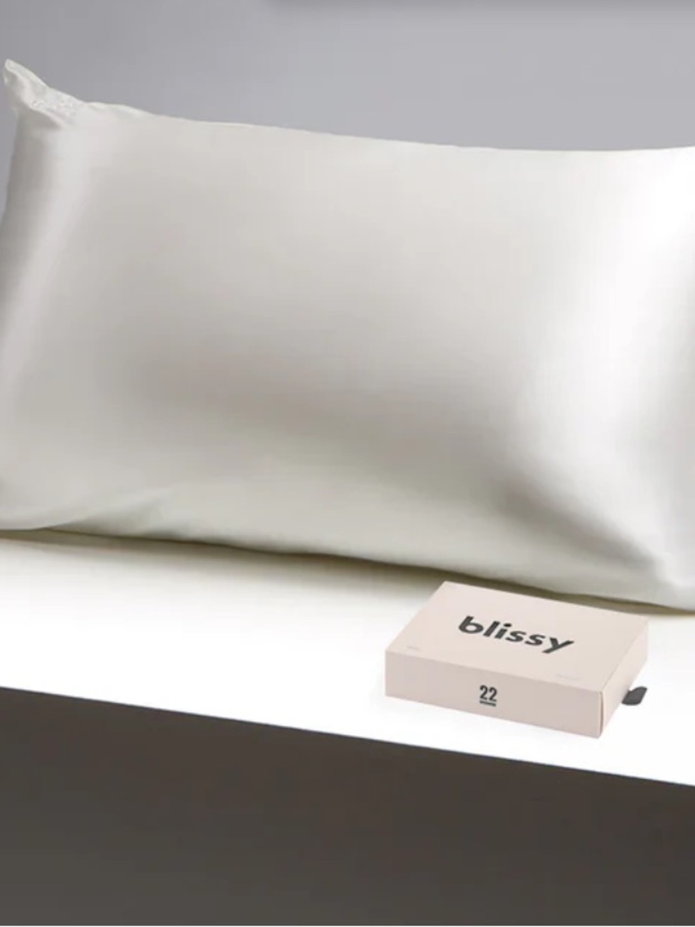 Blissy White Silk Pillowcase - Luxurious Smooth Sleep